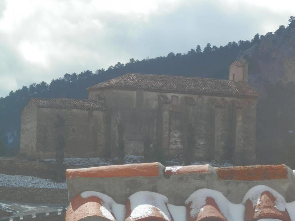 Hostal El Portalico Linares de Mora 外观 照片